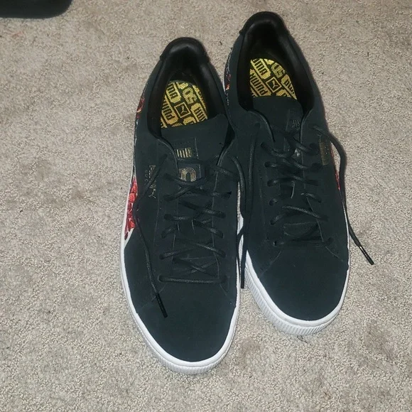 Puma Women Black Sneakers Suede Hyper Embelished. SZ 8 US. 38.5 EUR. - Picture 3 of 4